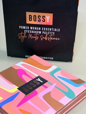 Boss Power Woman Essentials Eyeshadow Palette - Pink & Multicolor